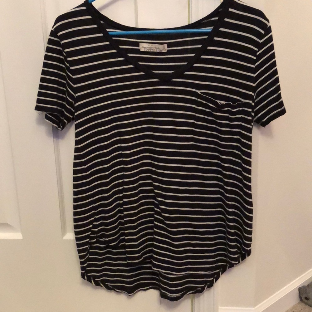 Flowy Striped Abercrombie V-Neck
